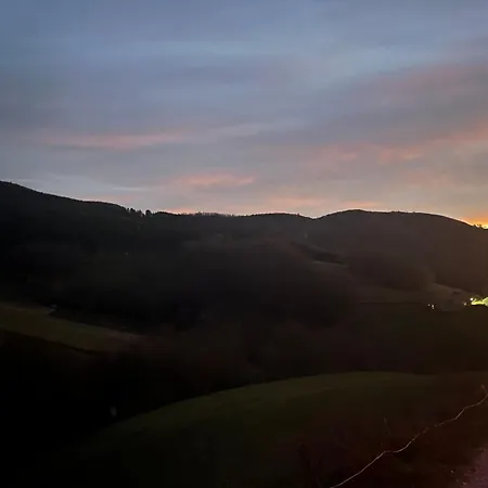 Dedina Kuca Pod Mucnjem *