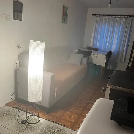 別荘 Dedina Kuca Pod Mucnjem *